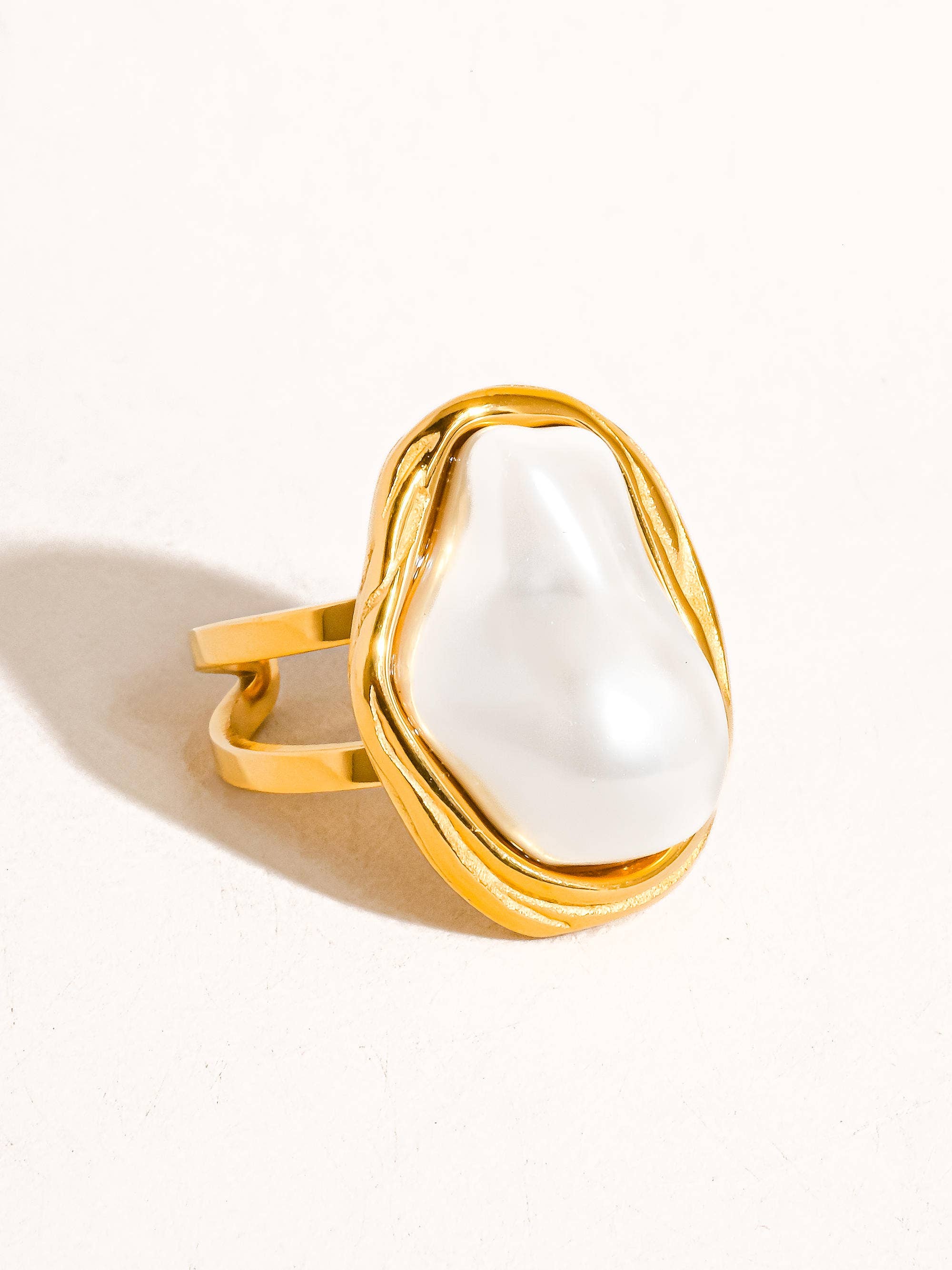Romano Ring