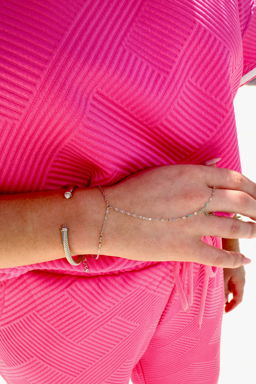 Charming Hand Chain: Silver